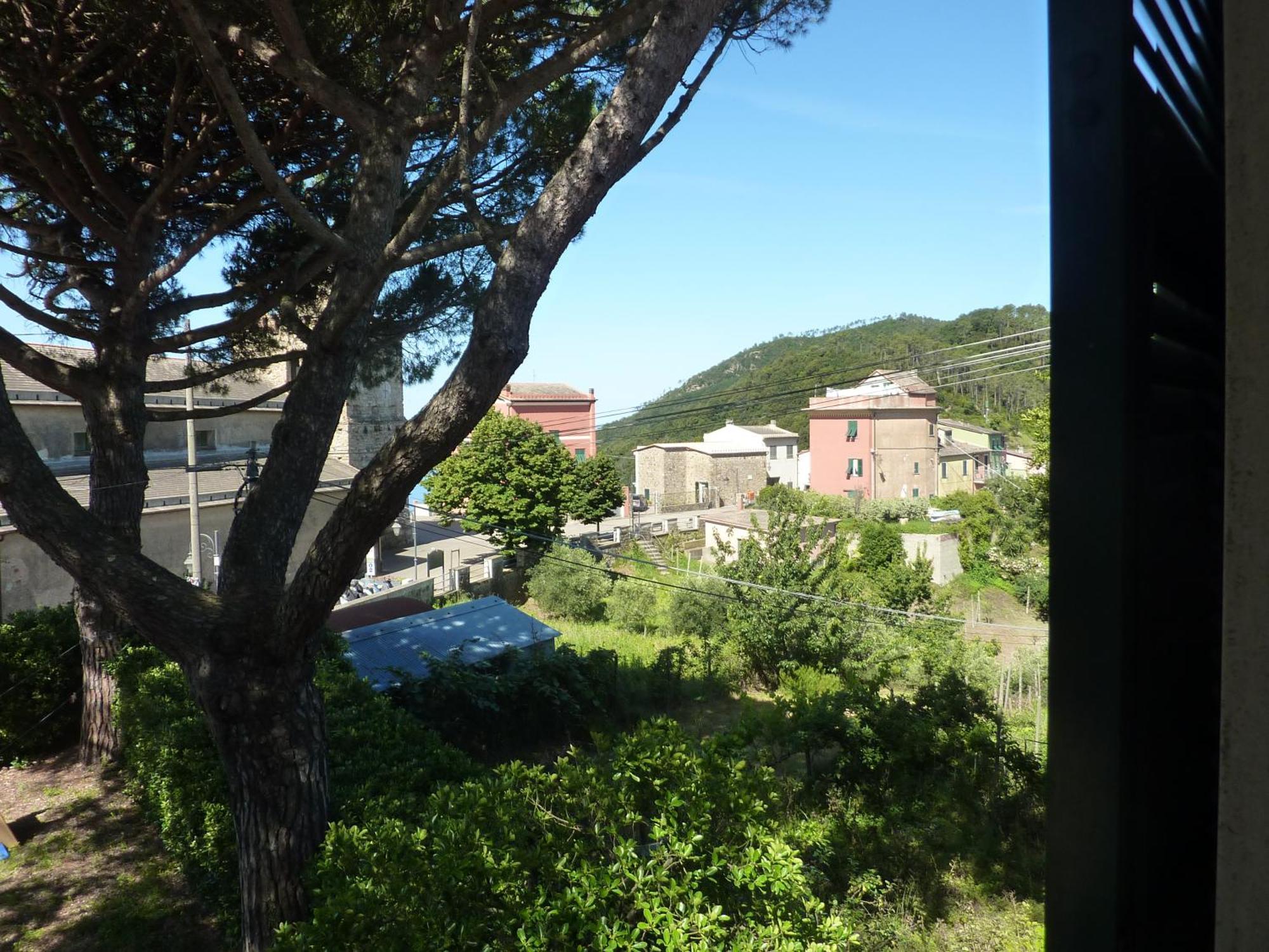 Silvia - Cinque Terre Hotel Framura
